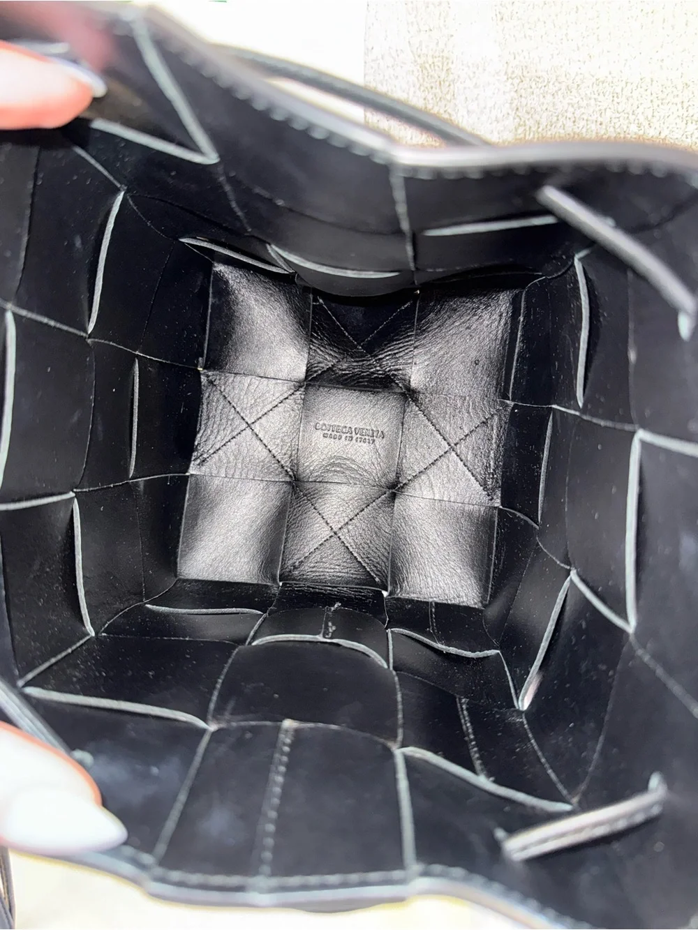 Bottega Veneta Black Intrecciato Bucket Bag in Black